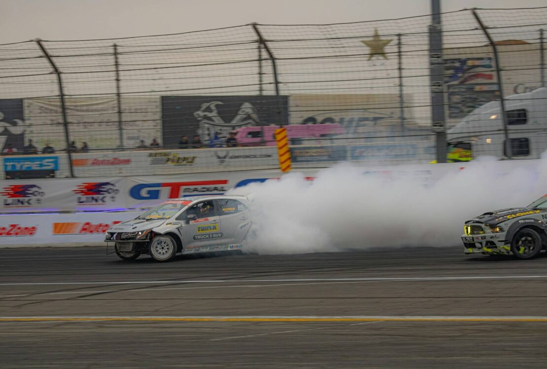 A gumiabroncsok jelentősége a versenysportban – mi a különbség az utcai gumikhoz képest?